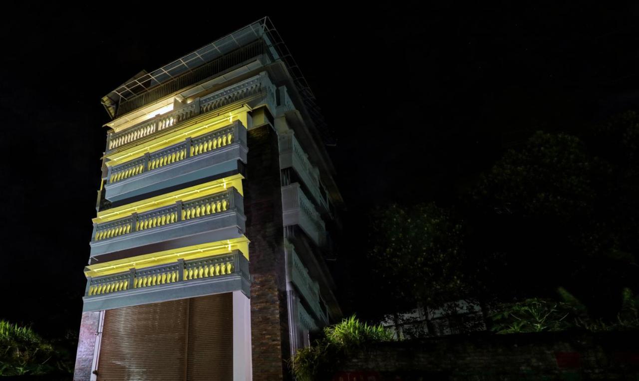 Itsy Hotels Dew Dreams Kochi Exterior photo